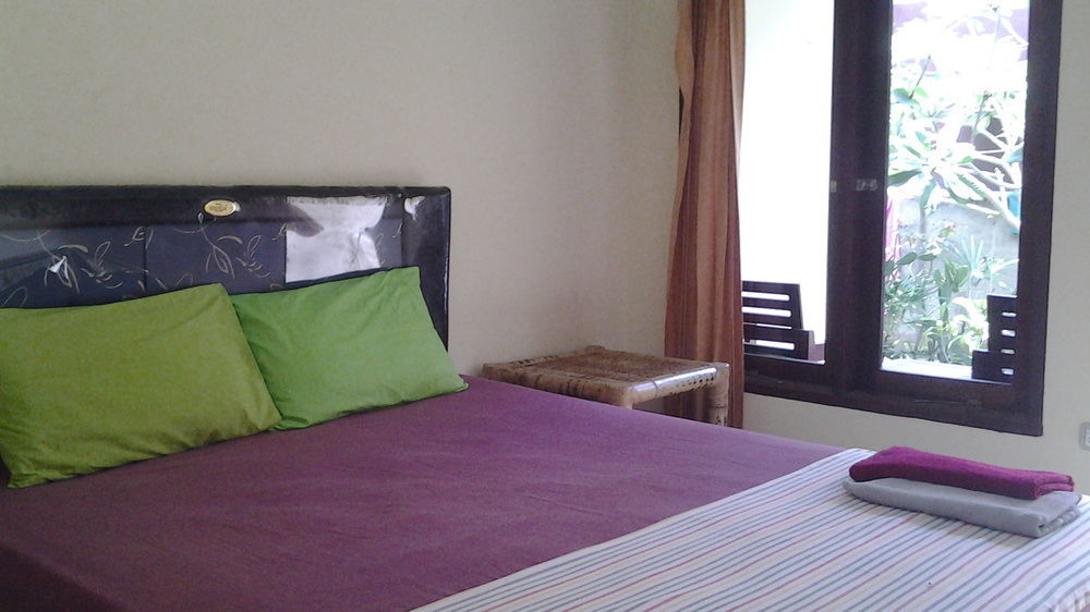 Family Garden Homestay Mangsit Екстериор снимка