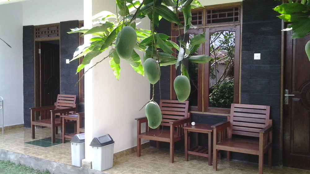 Family Garden Homestay Mangsit Екстериор снимка