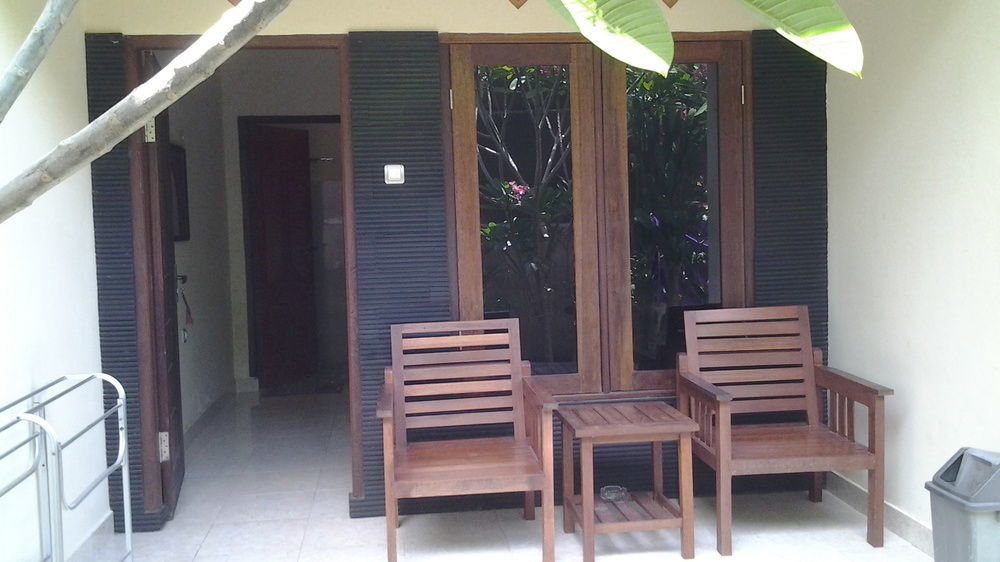 Family Garden Homestay Mangsit Екстериор снимка