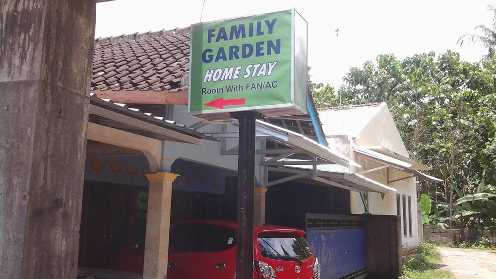 Family Garden Homestay Mangsit Екстериор снимка