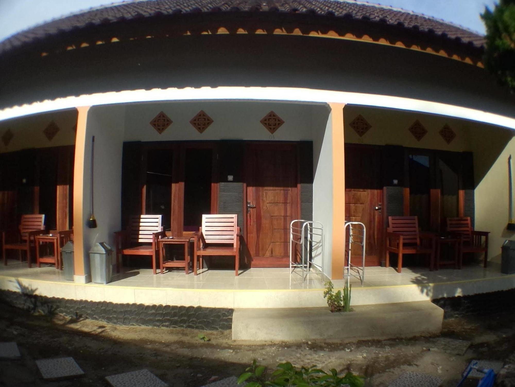 Family Garden Homestay Mangsit Екстериор снимка