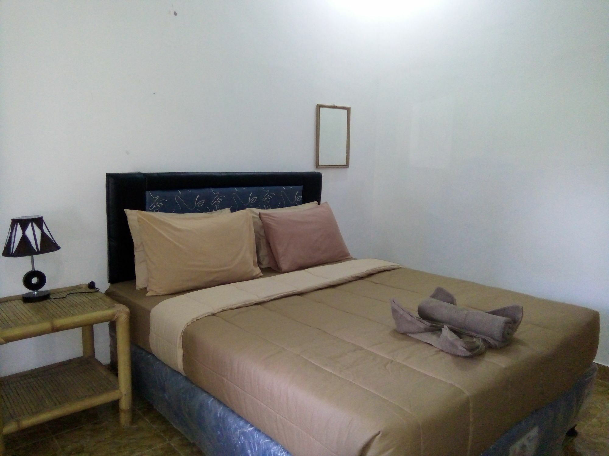 Family Garden Homestay Mangsit Екстериор снимка