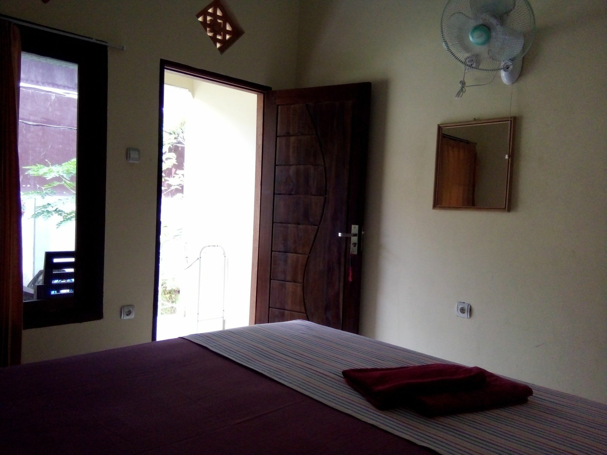 Family Garden Homestay Mangsit Екстериор снимка