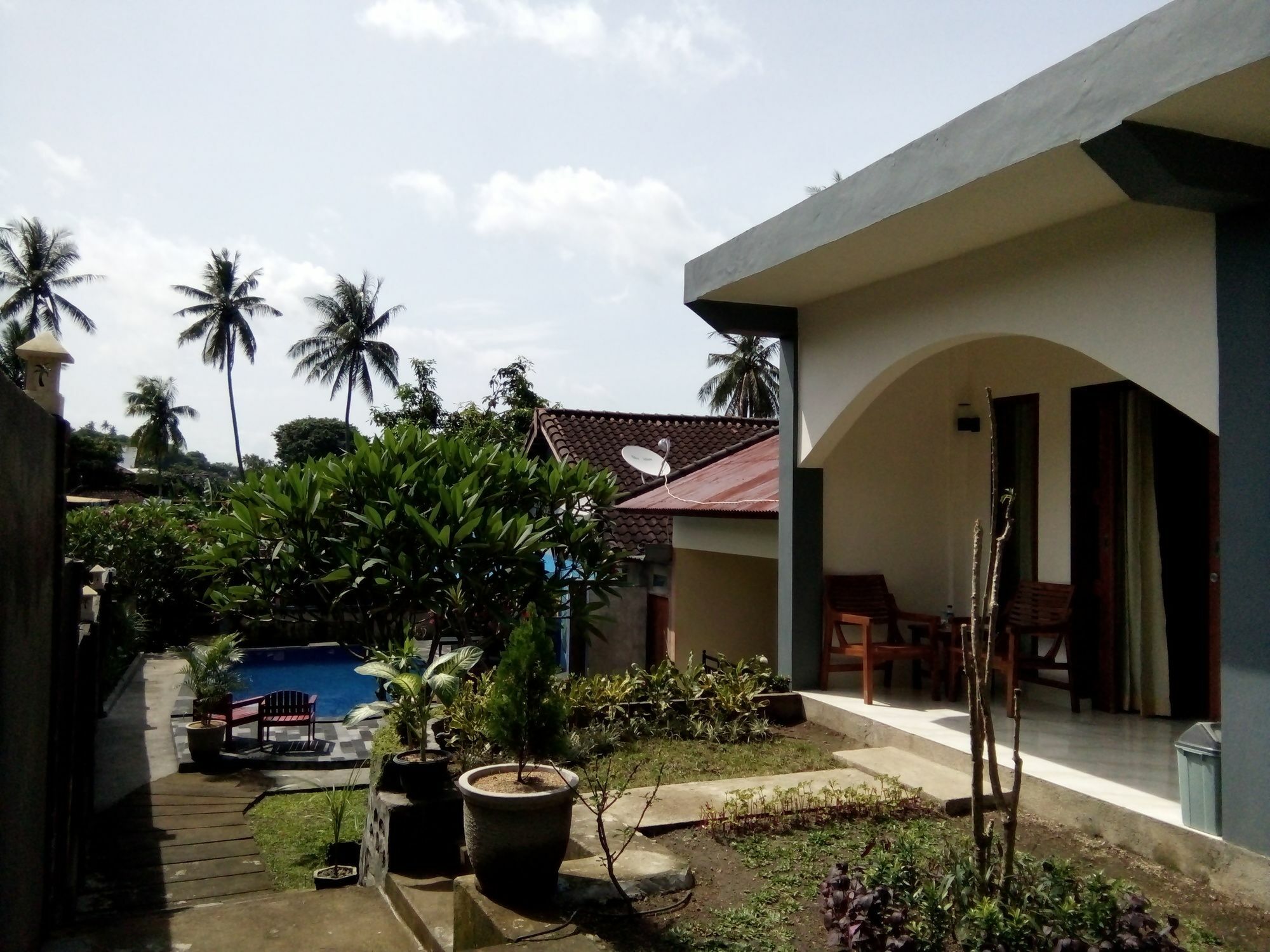 Family Garden Homestay Mangsit Екстериор снимка