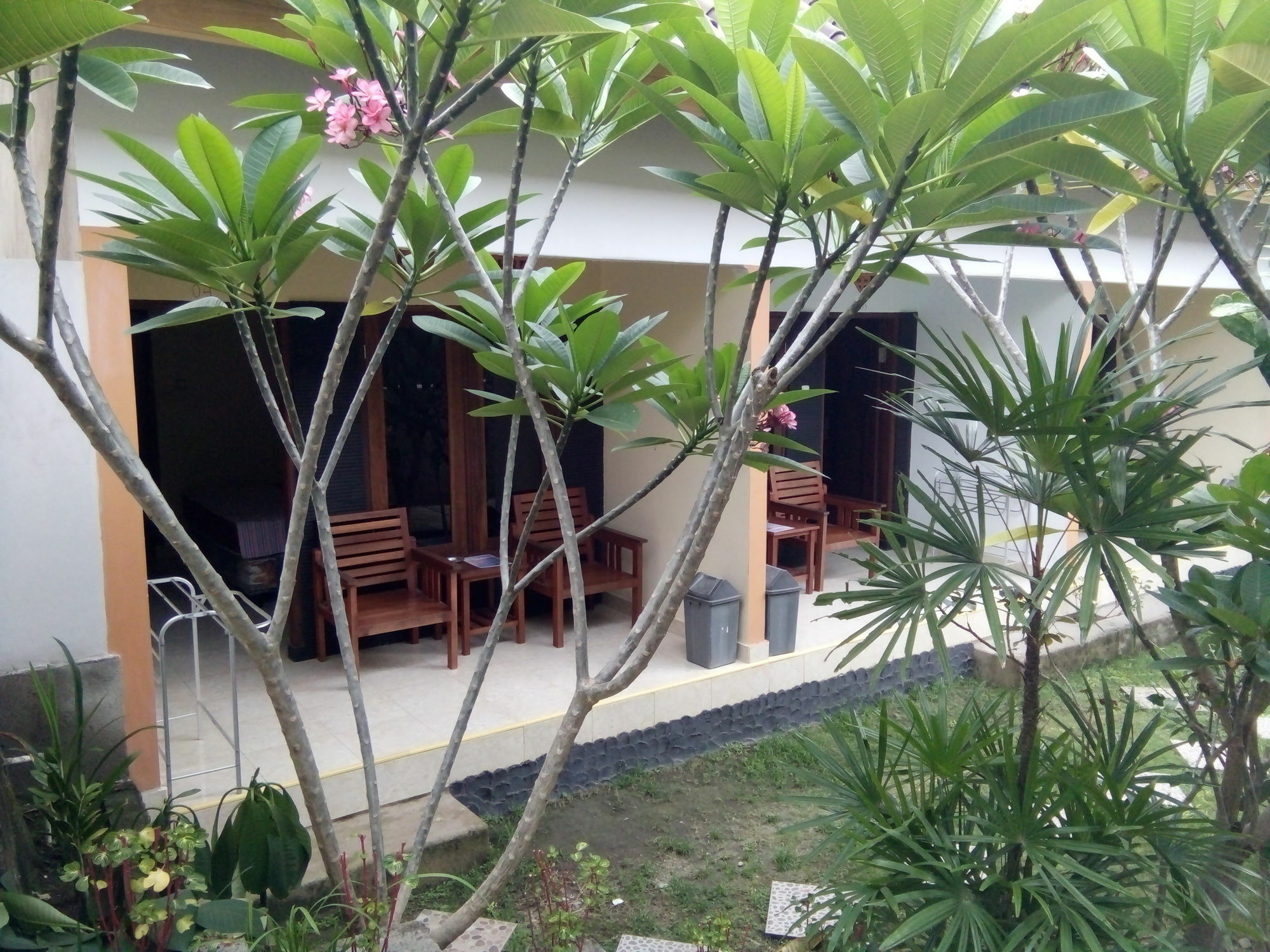 Family Garden Homestay Mangsit Екстериор снимка