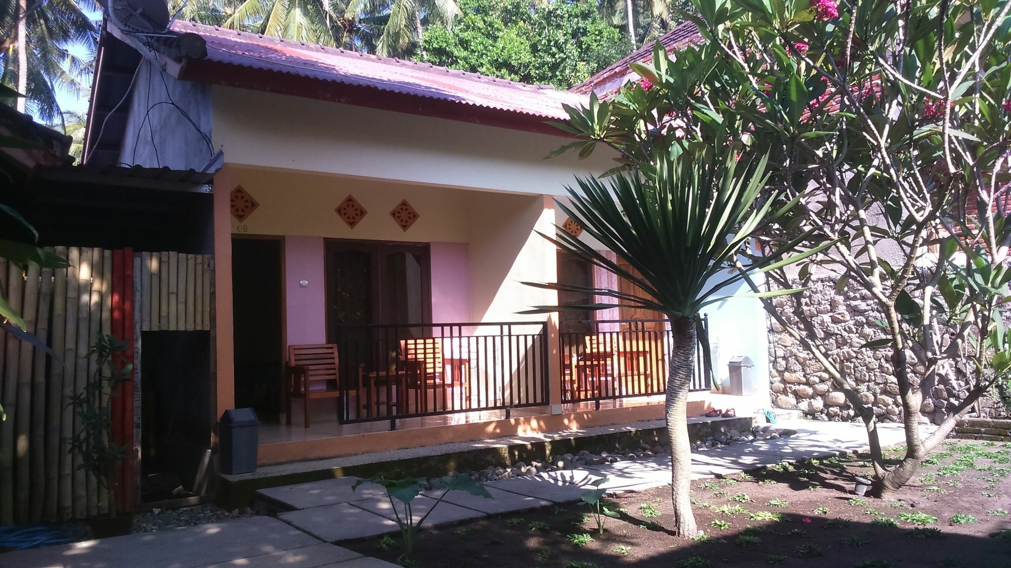 Family Garden Homestay Mangsit Екстериор снимка